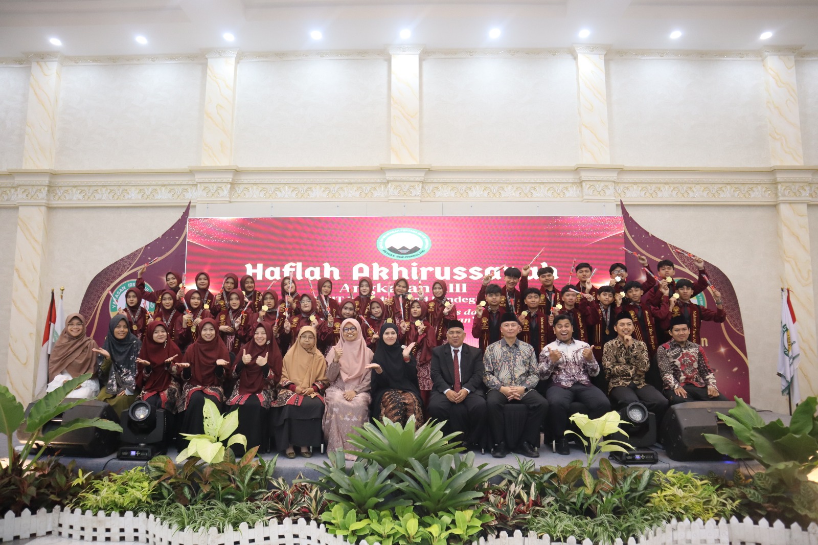 Haflah Akhirussanah Angkatan XIII SMPIT